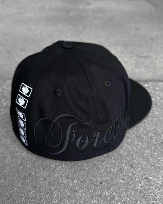 FOREVER FITTED HAT BLACK
