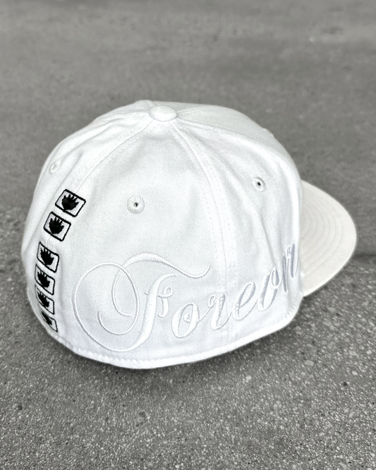 FOREVER FITTED HAT WHITE
