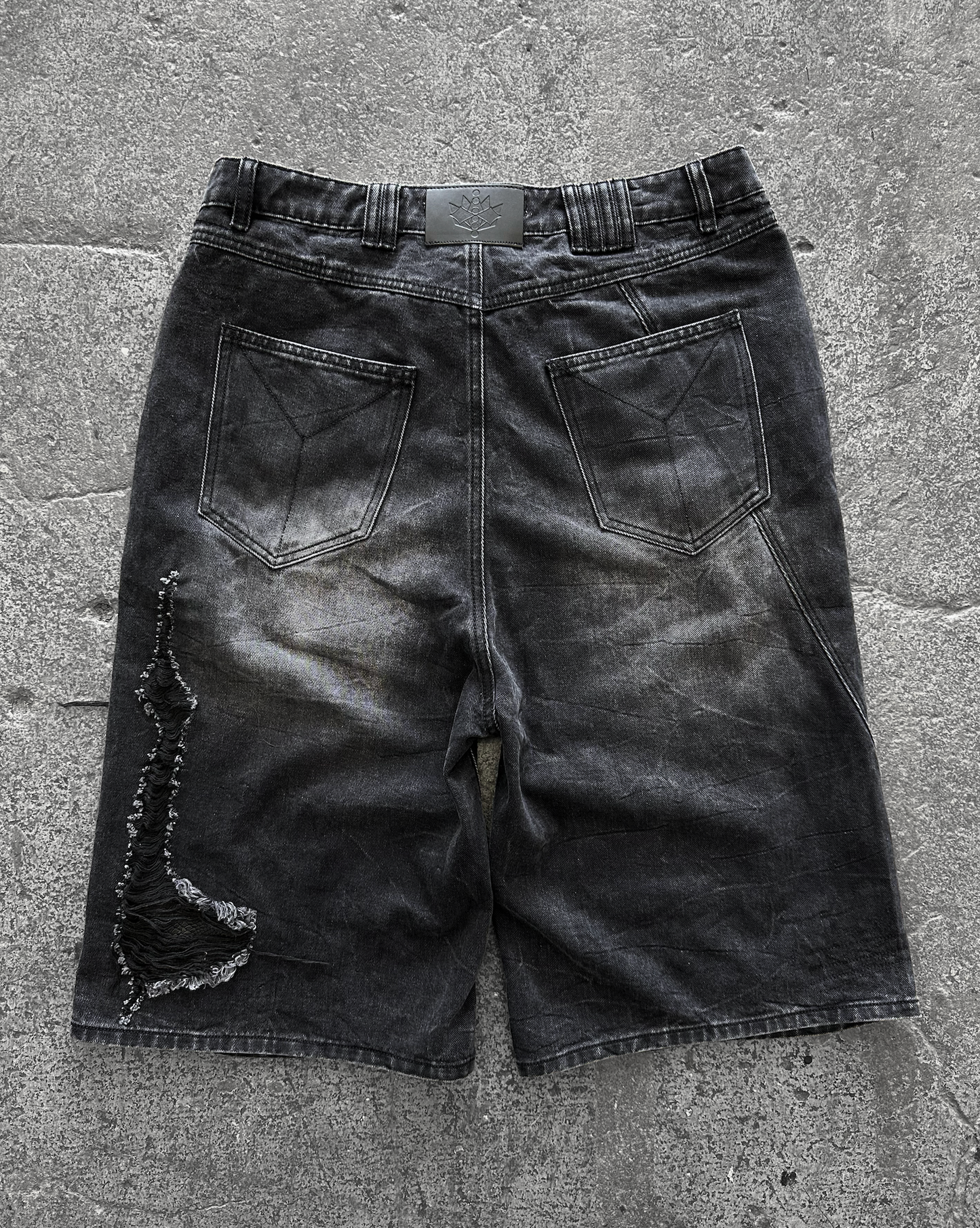 REPTILIAN DENIM SHORTS