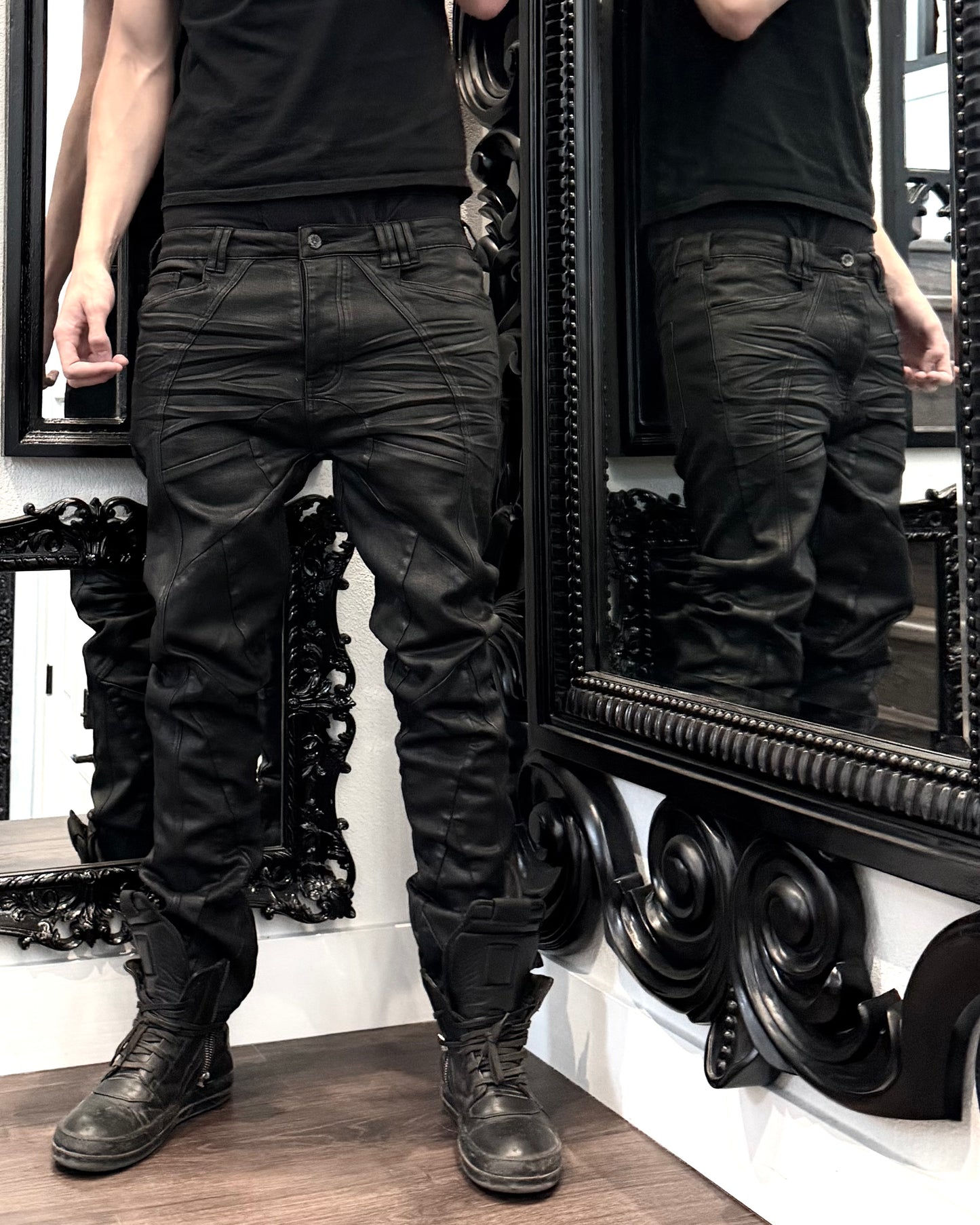 SKINNY STAINED GLASS WAXED DENIM