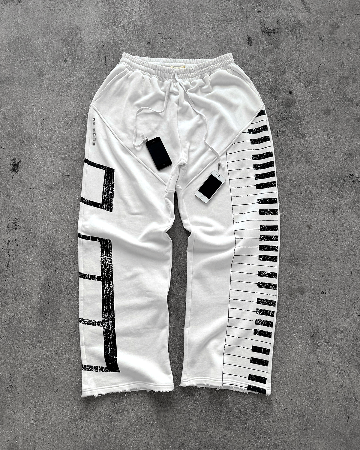 MUSIC SWEATPANTS