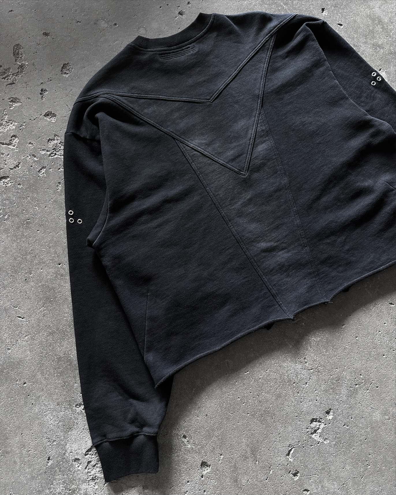 VULCAN CREWNECK